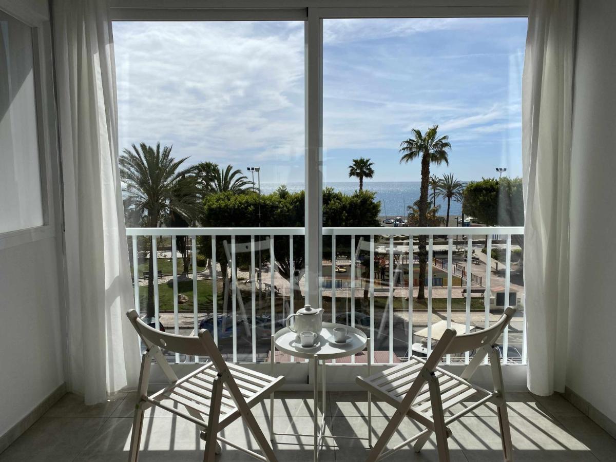 Apartamento 2 Habitaciones Frontal Al Mar 3 Torre Del Mar Luaran gambar