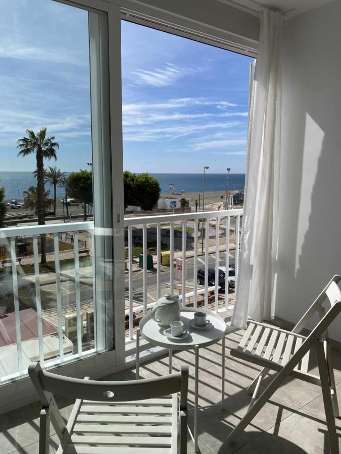 Apartamento 2 Habitaciones Frontal Al Mar 3 Torre Del Mar Luaran gambar
