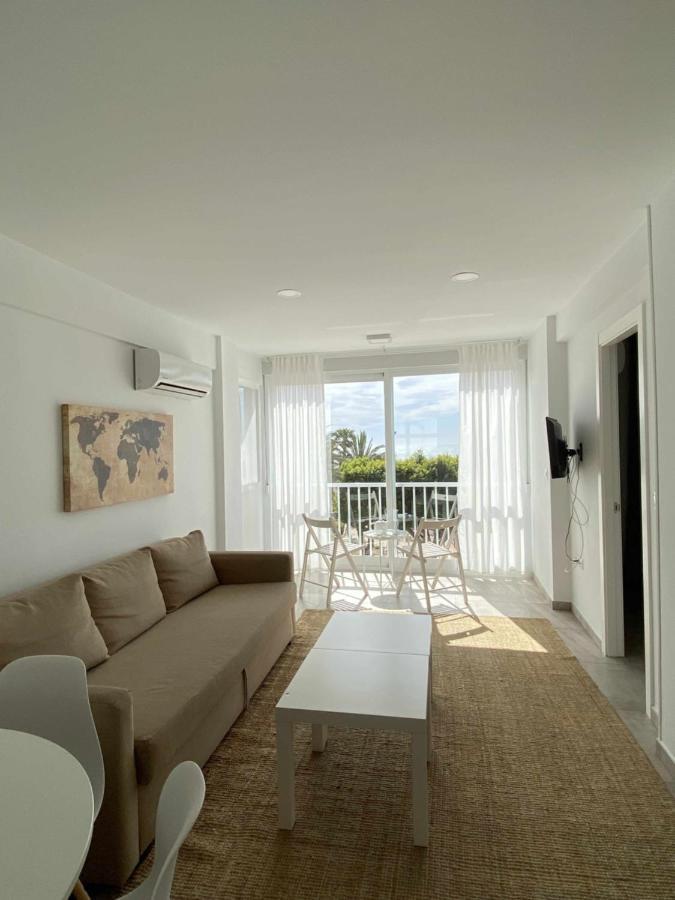 Apartamento 2 Habitaciones Frontal Al Mar 3 Torre Del Mar Luaran gambar