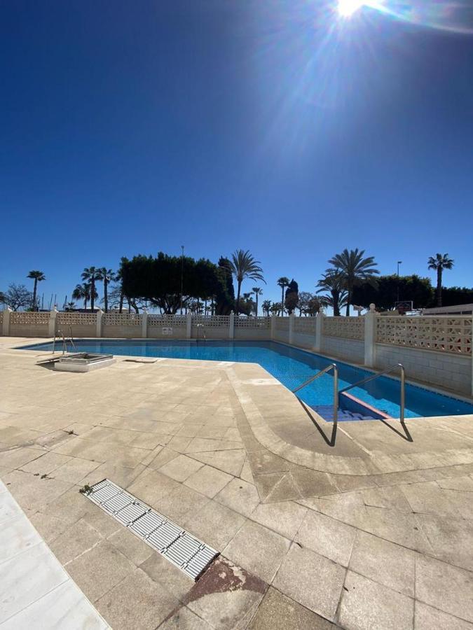 Apartamento 2 Habitaciones Frontal Al Mar 3 Torre Del Mar Luaran gambar